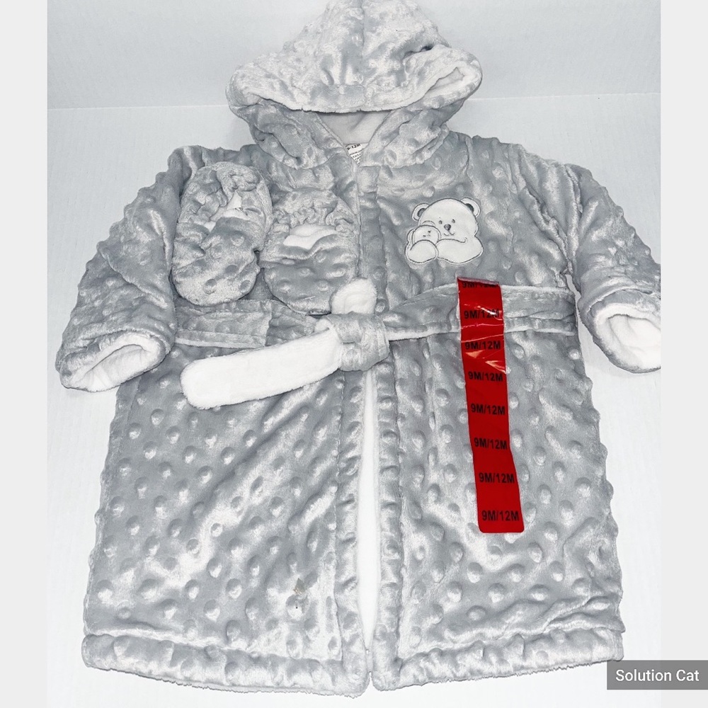 New Blanket and Beyond Boys Bathrobe & Slippers Set Gray 9M/12 M